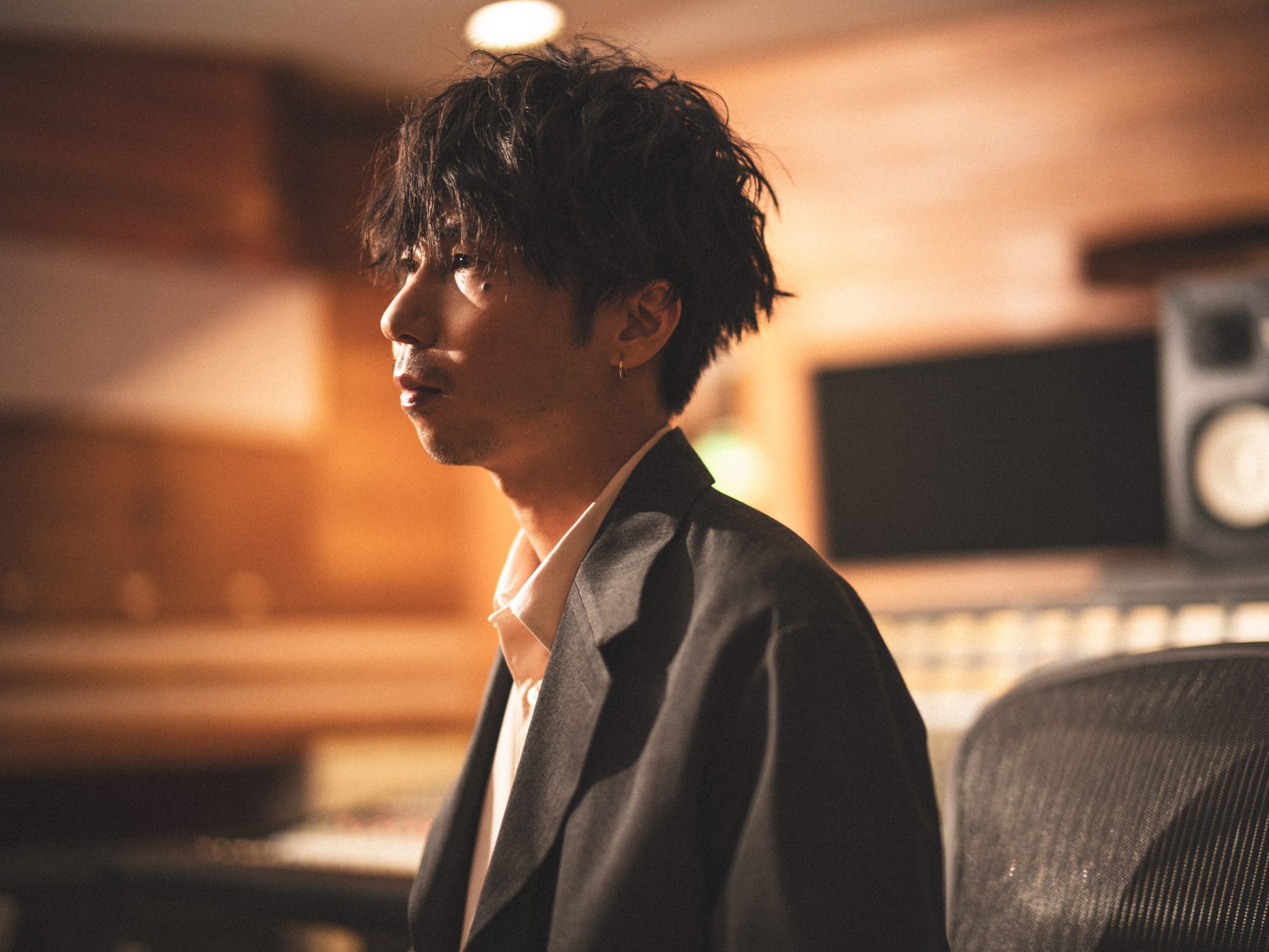 Visuel clé pour l'événement concert mondial supervisé par Hiroyuki Sawano, inspiré par L'Attaque des Titans.